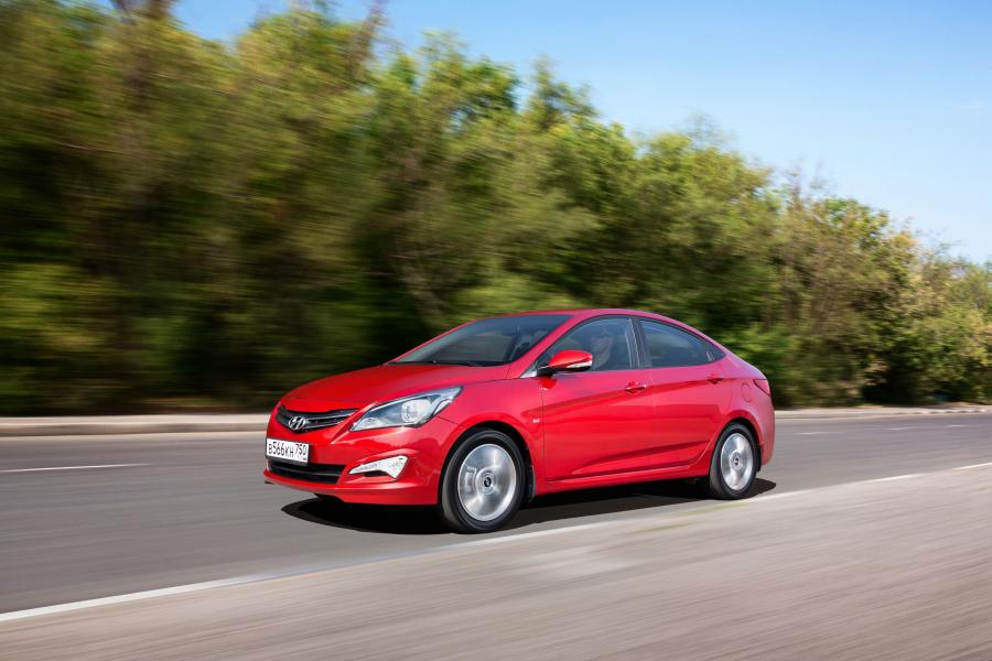  Hyundai Solaris (RB) 2014 года  (фото 3 из 10)